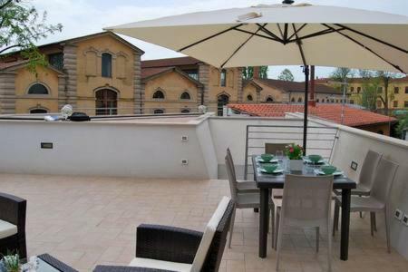 L&G'S Roof Terrace Apartment Pisa Exterior photo